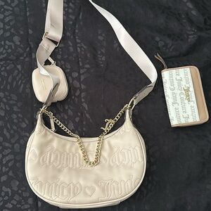 Juicy couture crossbody purse with wallet